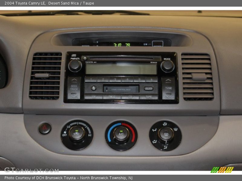 Desert Sand Mica / Taupe 2004 Toyota Camry LE