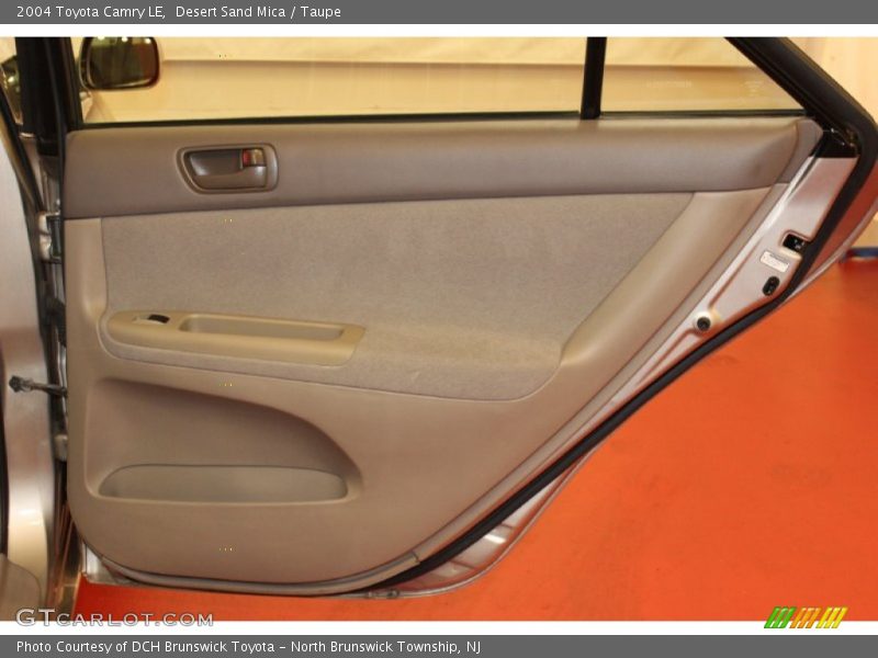 Desert Sand Mica / Taupe 2004 Toyota Camry LE