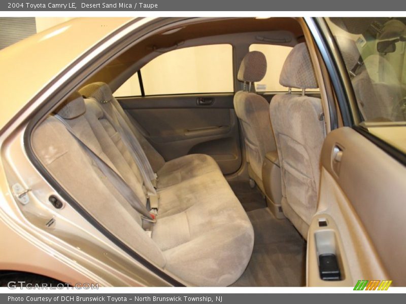 Desert Sand Mica / Taupe 2004 Toyota Camry LE