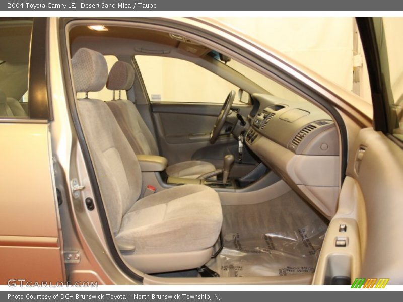 Desert Sand Mica / Taupe 2004 Toyota Camry LE