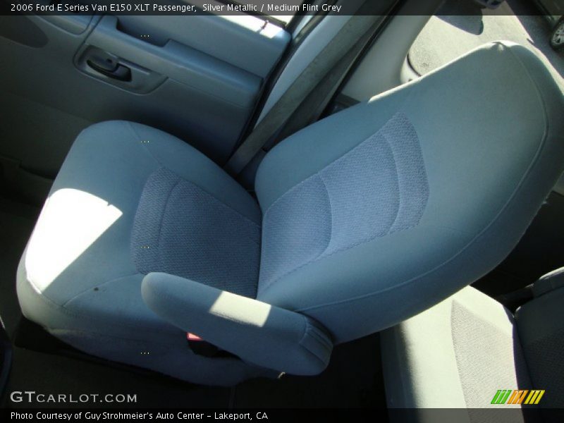 Silver Metallic / Medium Flint Grey 2006 Ford E Series Van E150 XLT Passenger