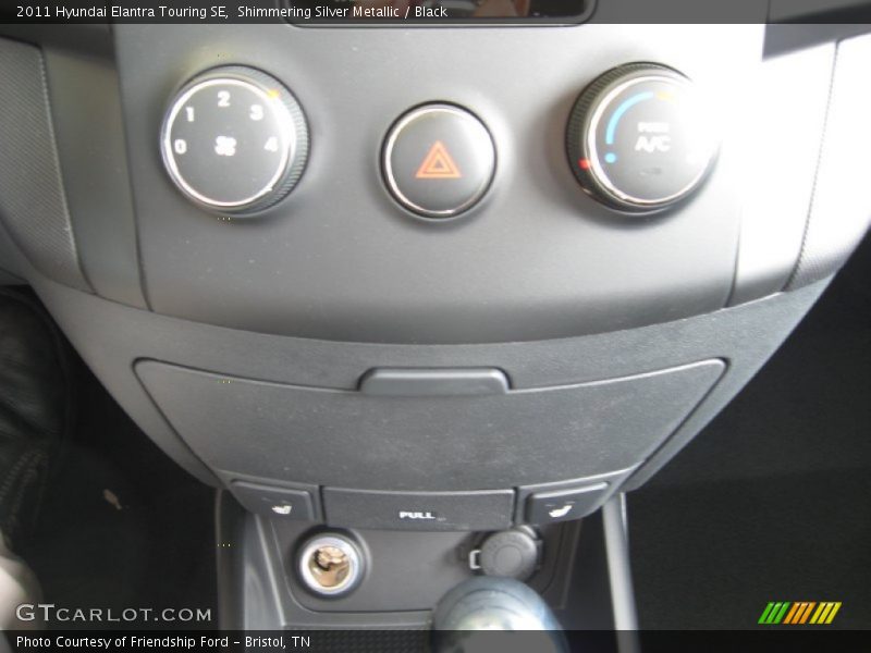 Shimmering Silver Metallic / Black 2011 Hyundai Elantra Touring SE