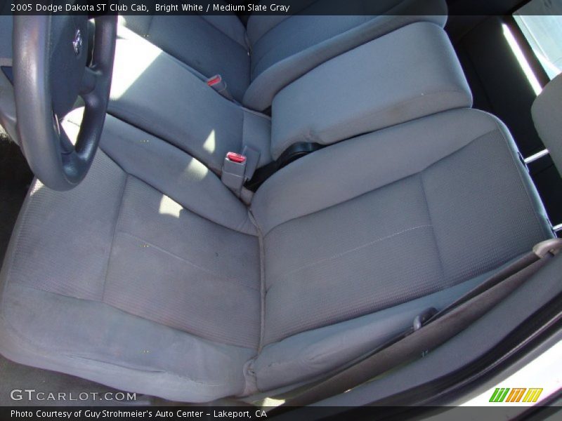 Bright White / Medium Slate Gray 2005 Dodge Dakota ST Club Cab