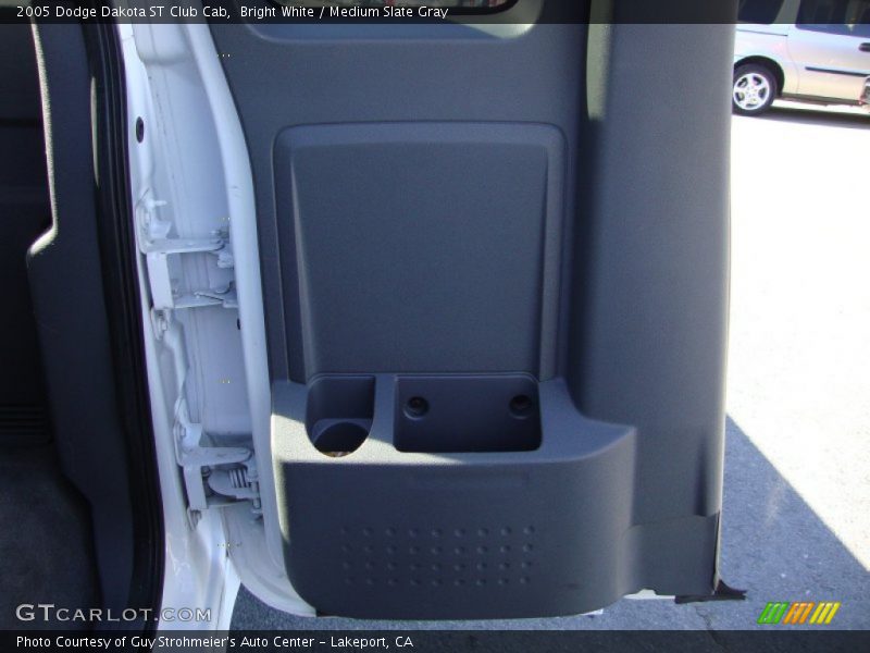Bright White / Medium Slate Gray 2005 Dodge Dakota ST Club Cab