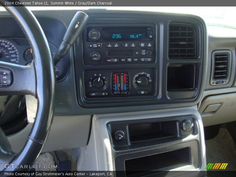 Summit White / Gray/Dark Charcoal 2004 Chevrolet Tahoe LS