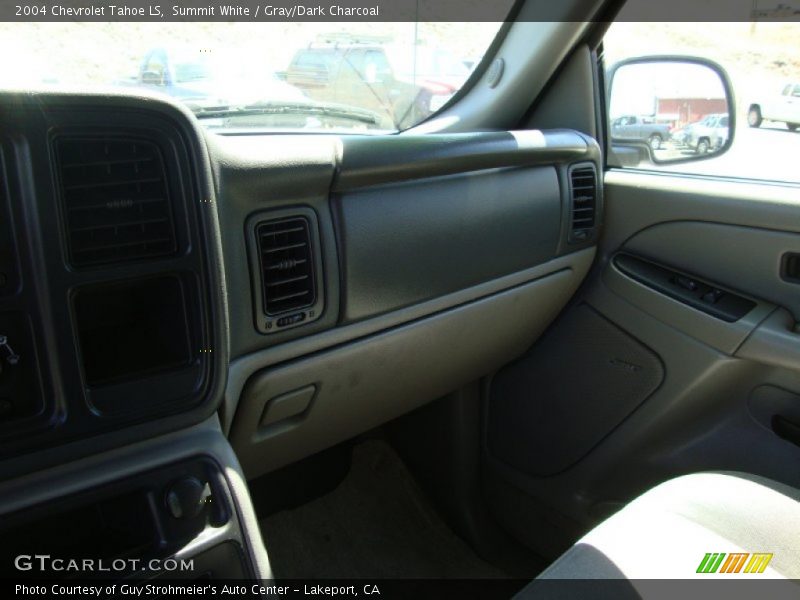 Summit White / Gray/Dark Charcoal 2004 Chevrolet Tahoe LS