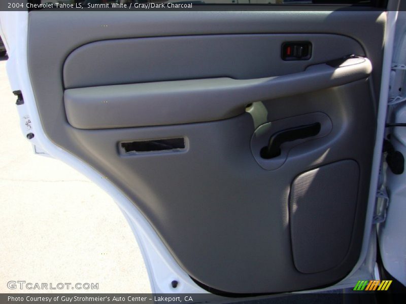 Summit White / Gray/Dark Charcoal 2004 Chevrolet Tahoe LS