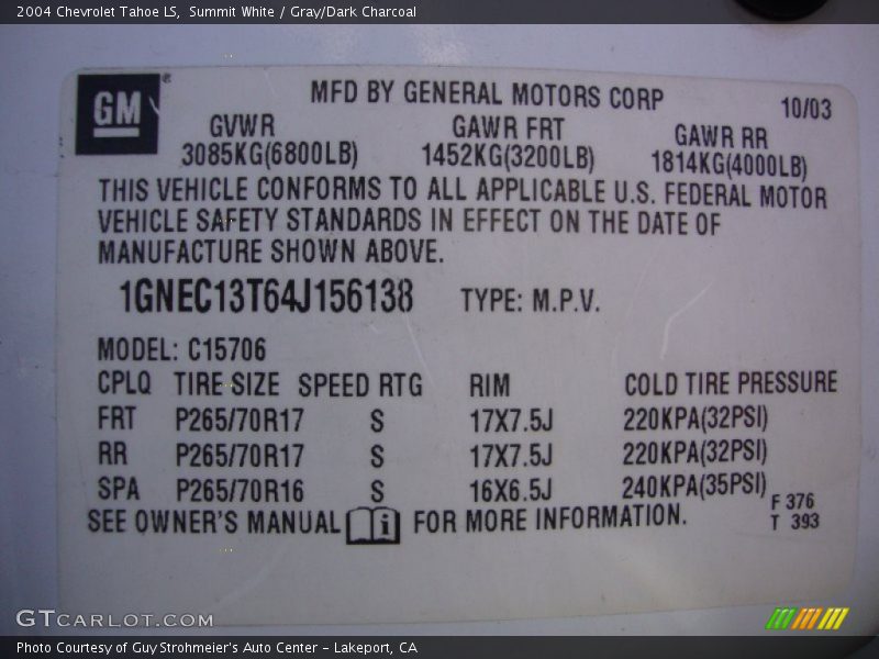 Summit White / Gray/Dark Charcoal 2004 Chevrolet Tahoe LS