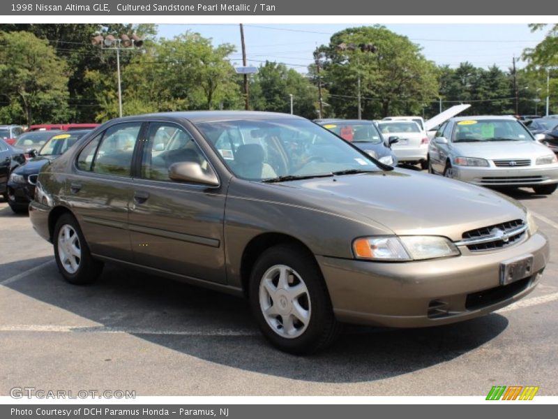 Cultured Sandstone Pearl Metallic / Tan 1998 Nissan Altima GLE
