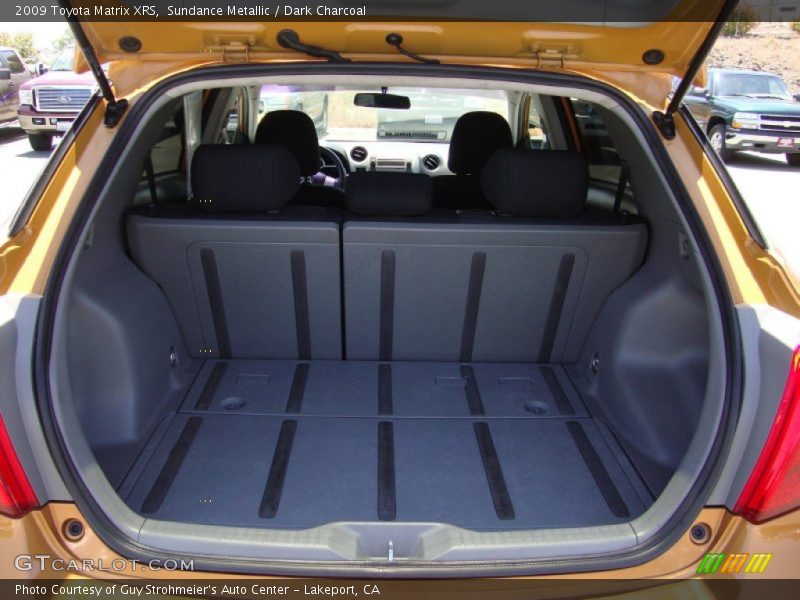  2009 Matrix XRS Trunk