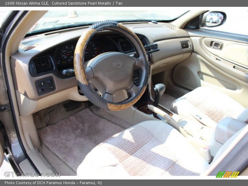 Cultured Sandstone Pearl Metallic / Tan 1998 Nissan Altima GLE