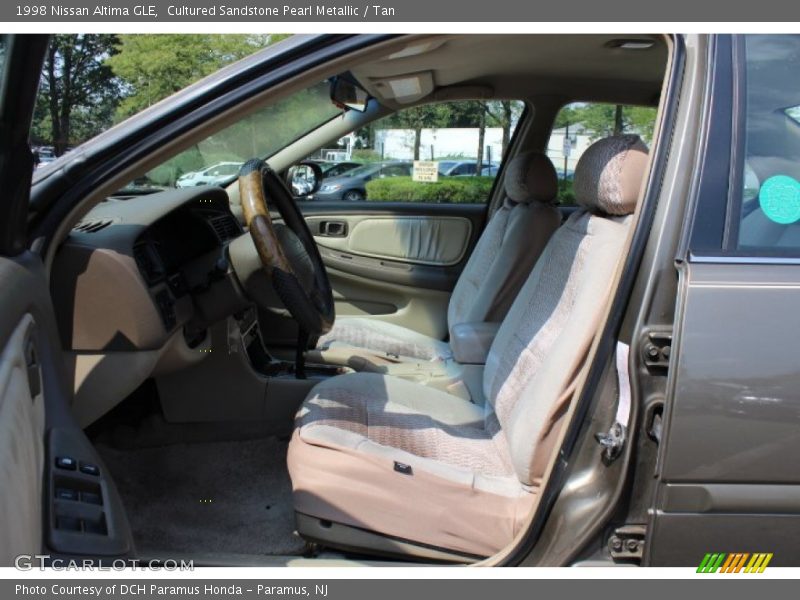 Cultured Sandstone Pearl Metallic / Tan 1998 Nissan Altima GLE