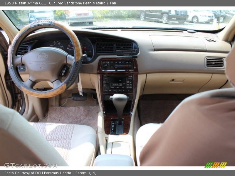 Cultured Sandstone Pearl Metallic / Tan 1998 Nissan Altima GLE
