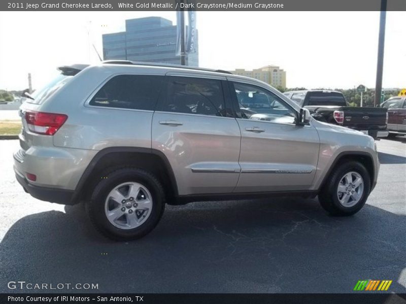 White Gold Metallic / Dark Graystone/Medium Graystone 2011 Jeep Grand Cherokee Laredo