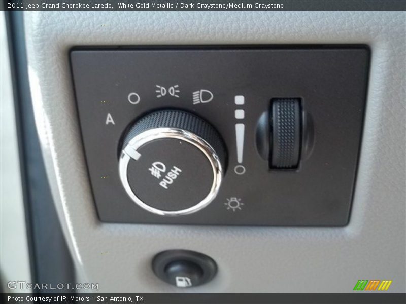 White Gold Metallic / Dark Graystone/Medium Graystone 2011 Jeep Grand Cherokee Laredo