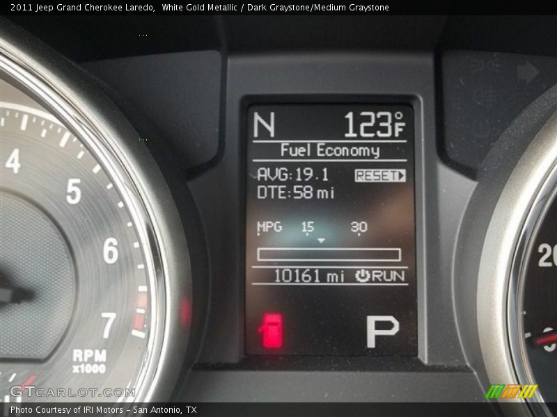 White Gold Metallic / Dark Graystone/Medium Graystone 2011 Jeep Grand Cherokee Laredo