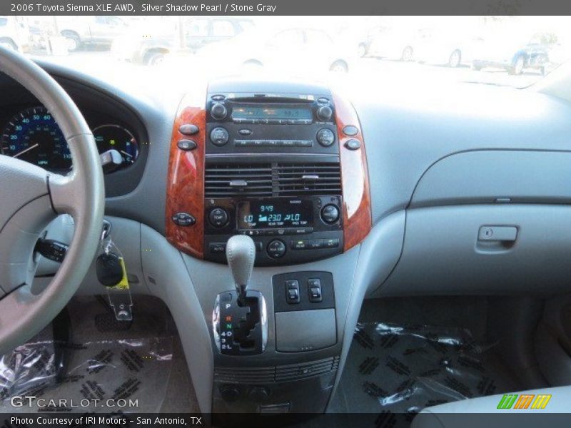 Silver Shadow Pearl / Stone Gray 2006 Toyota Sienna XLE AWD