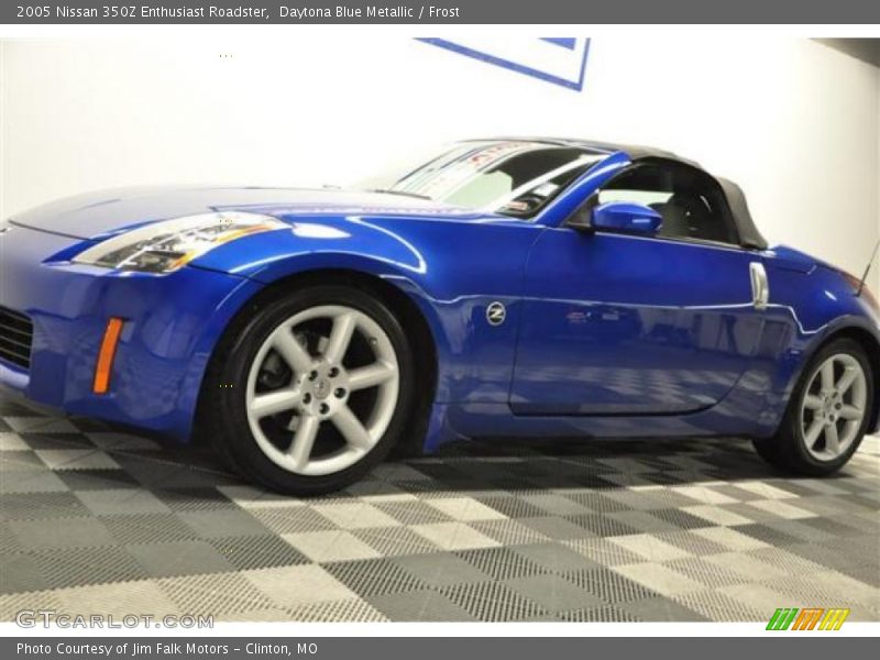 Daytona Blue Metallic / Frost 2005 Nissan 350Z Enthusiast Roadster