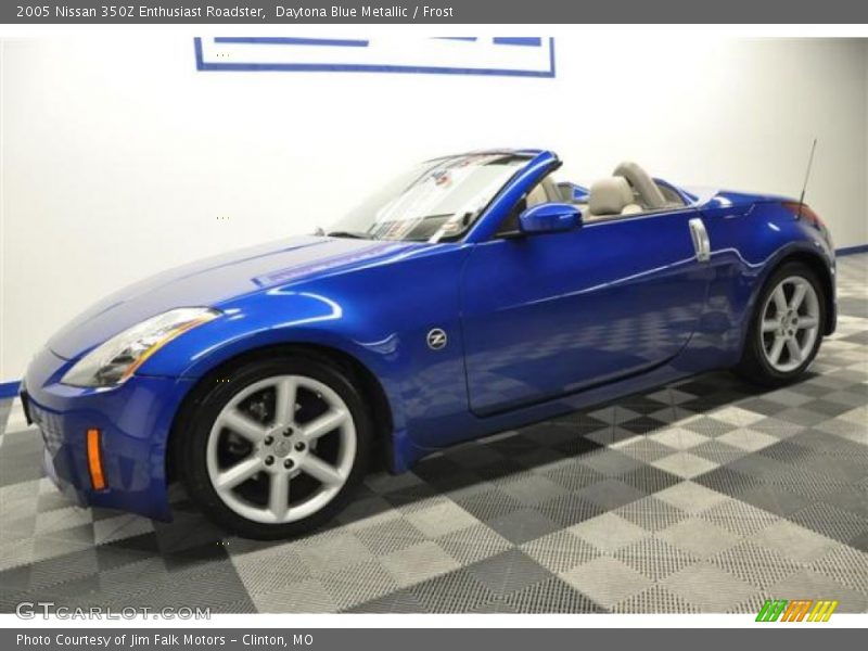 Daytona Blue Metallic / Frost 2005 Nissan 350Z Enthusiast Roadster