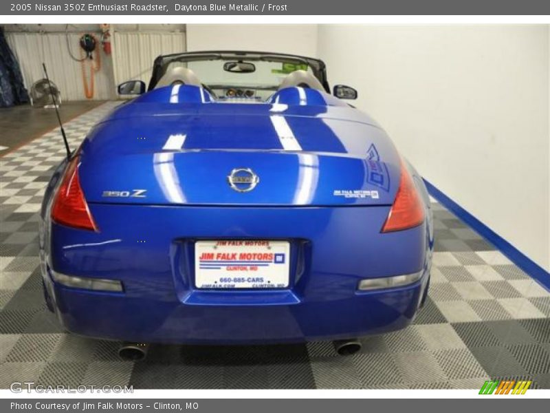 Daytona Blue Metallic / Frost 2005 Nissan 350Z Enthusiast Roadster