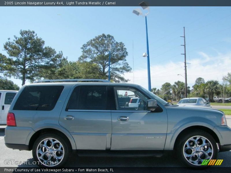 Light Tundra Metallic / Camel 2005 Lincoln Navigator Luxury 4x4