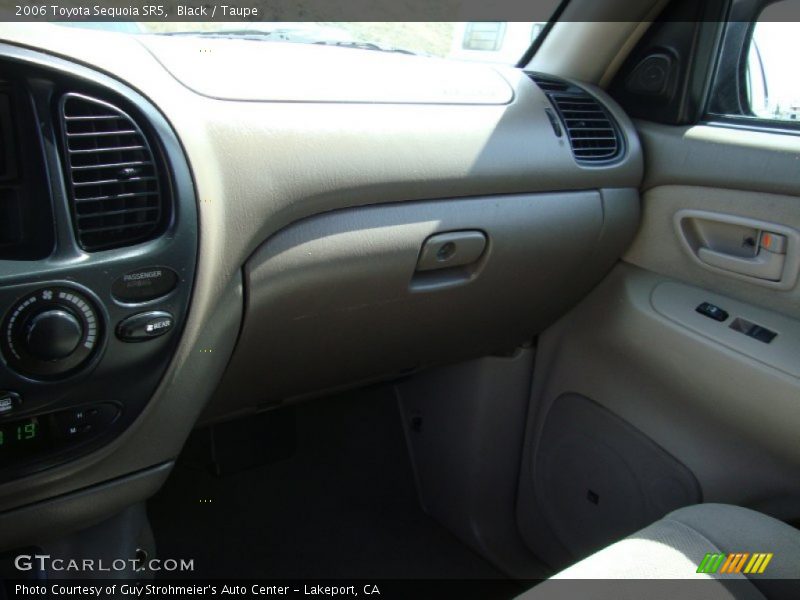 Black / Taupe 2006 Toyota Sequoia SR5