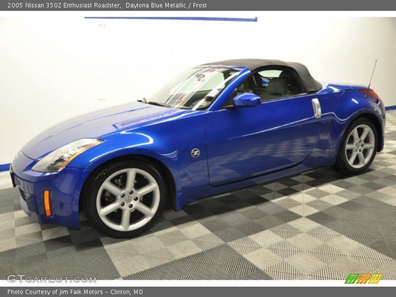 Daytona Blue Metallic / Frost 2005 Nissan 350Z Enthusiast Roadster