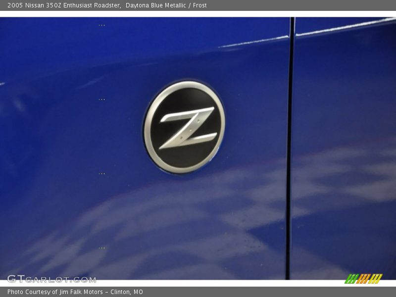 Daytona Blue Metallic / Frost 2005 Nissan 350Z Enthusiast Roadster