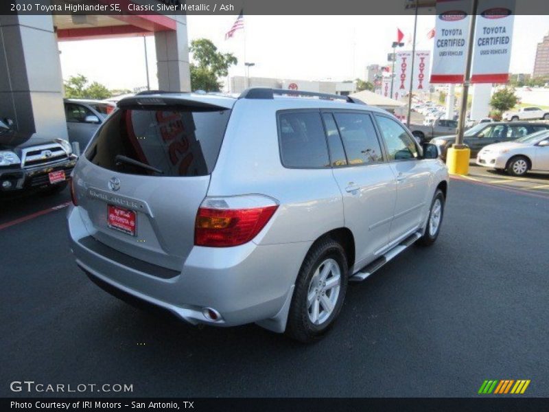 Classic Silver Metallic / Ash 2010 Toyota Highlander SE