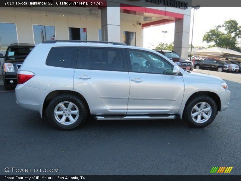 Classic Silver Metallic / Ash 2010 Toyota Highlander SE