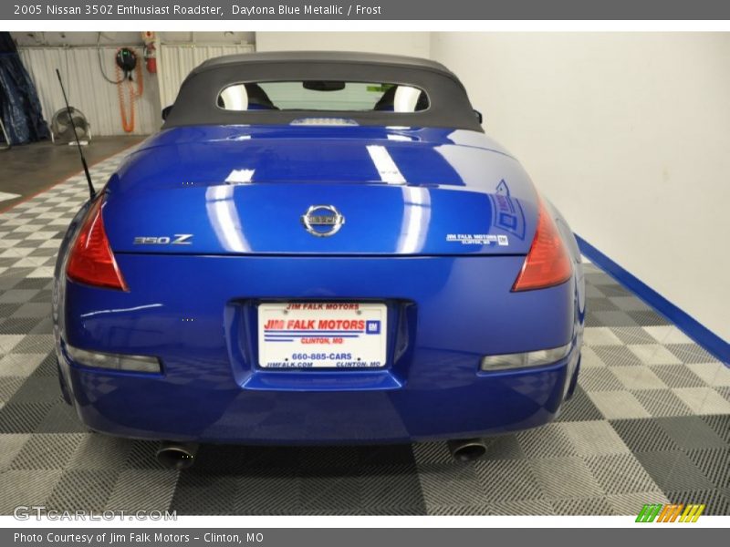 Daytona Blue Metallic / Frost 2005 Nissan 350Z Enthusiast Roadster