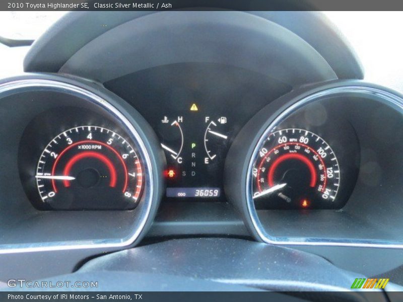Classic Silver Metallic / Ash 2010 Toyota Highlander SE