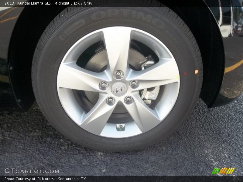 Midnight Black / Gray 2013 Hyundai Elantra GLS