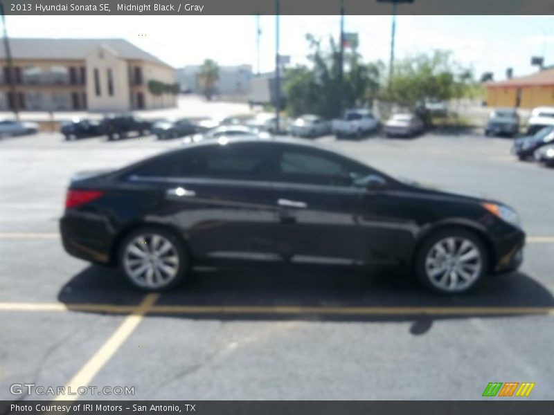 Midnight Black / Gray 2013 Hyundai Sonata SE