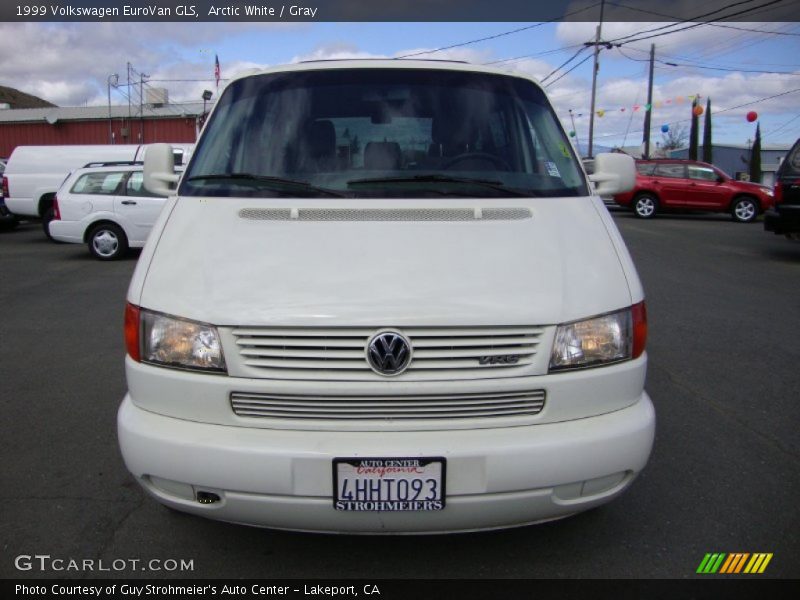 Arctic White / Gray 1999 Volkswagen EuroVan GLS