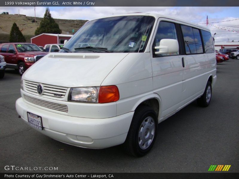 Arctic White / Gray 1999 Volkswagen EuroVan GLS