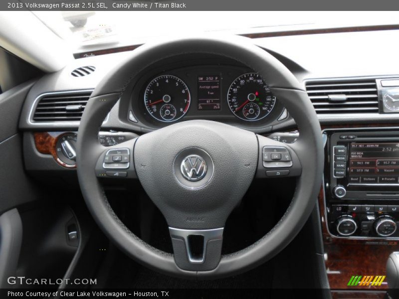 Candy White / Titan Black 2013 Volkswagen Passat 2.5L SEL