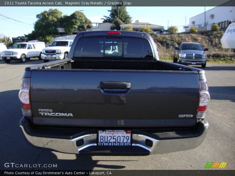 Magnetic Gray Metallic / Graphite Gray 2011 Toyota Tacoma Access Cab