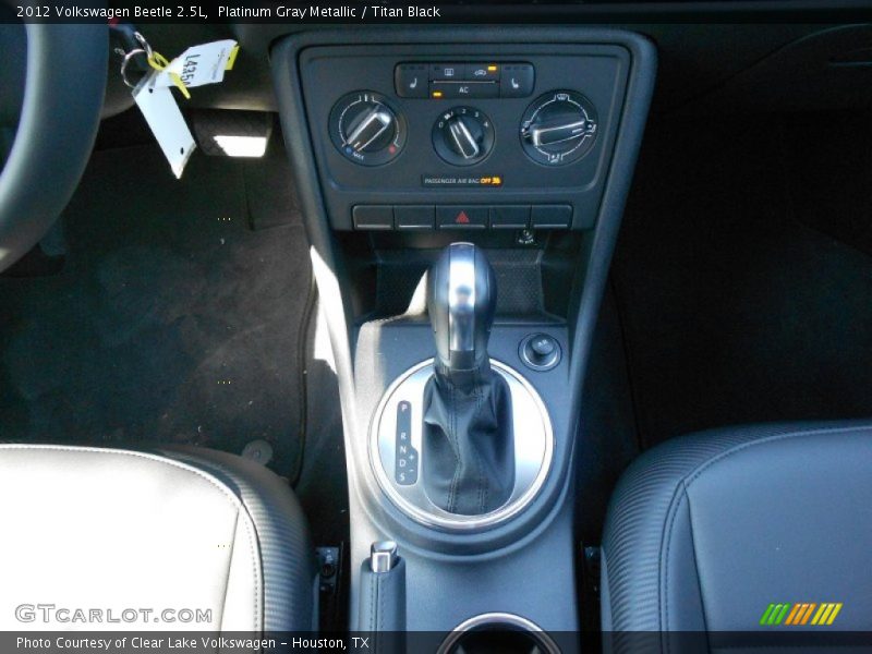 Platinum Gray Metallic / Titan Black 2012 Volkswagen Beetle 2.5L