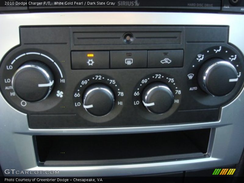 White Gold Pearl / Dark Slate Gray 2010 Dodge Charger R/T
