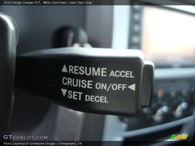 White Gold Pearl / Dark Slate Gray 2010 Dodge Charger R/T