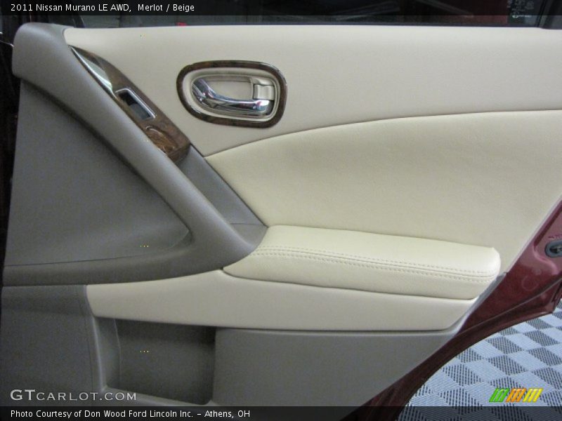Merlot / Beige 2011 Nissan Murano LE AWD