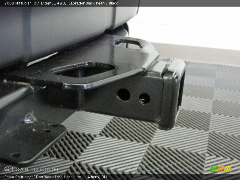 Labrador Black Pearl / Black 2008 Mitsubishi Outlander SE 4WD