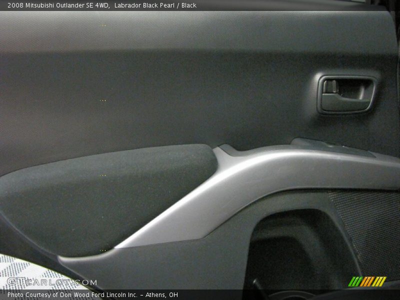 Labrador Black Pearl / Black 2008 Mitsubishi Outlander SE 4WD
