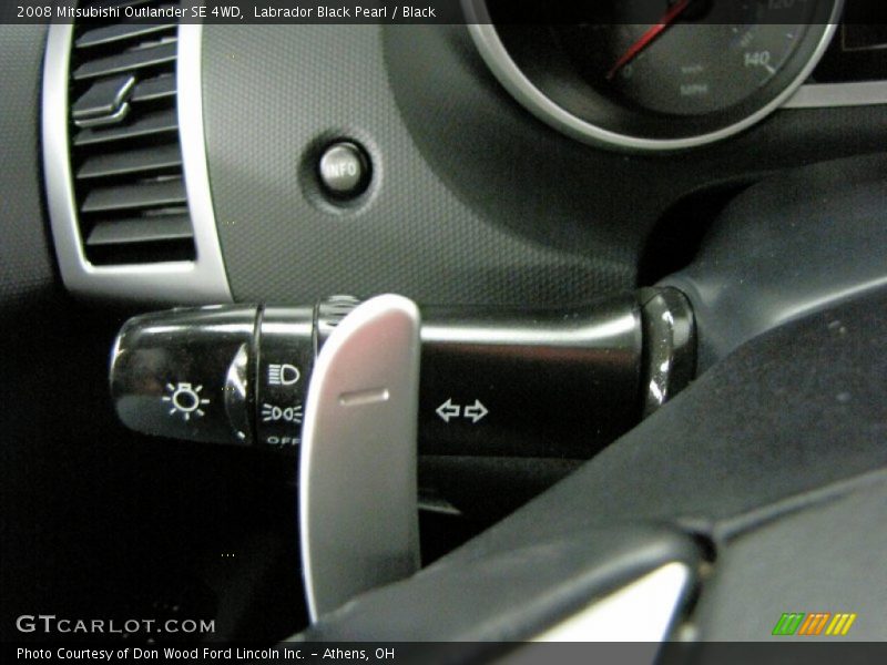 Labrador Black Pearl / Black 2008 Mitsubishi Outlander SE 4WD