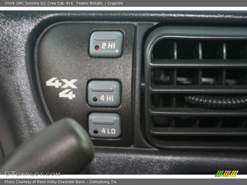 Controls of 2004 Sonoma SLS Crew Cab 4x4