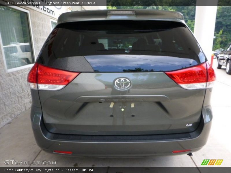 Cypress Green Pearl / Bisque 2013 Toyota Sienna LE