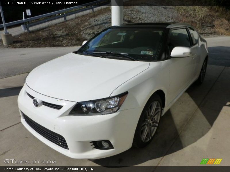 Super White / Dark Charcoal 2013 Scion tC