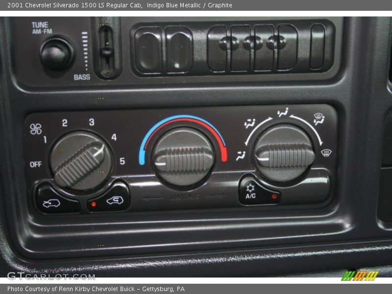 Controls of 2001 Silverado 1500 LS Regular Cab