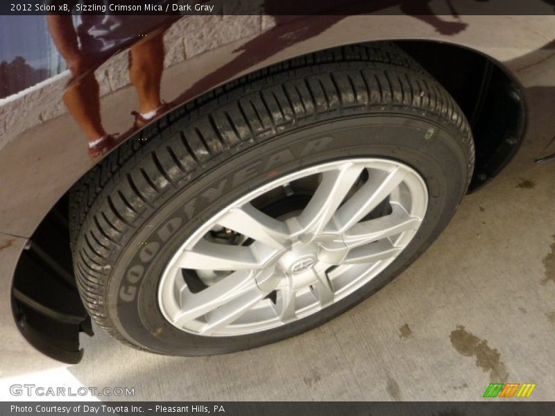 Sizzling Crimson Mica / Dark Gray 2012 Scion xB